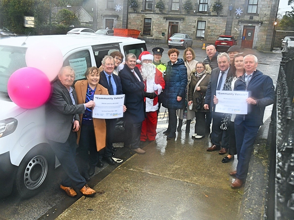 20250211-C.--E.-LAM-Community-Transport-Christmas-time 20250211-C.--E.-LAM-Community-Transport-Christmas-time